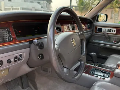 2000 تويوتا سنشري