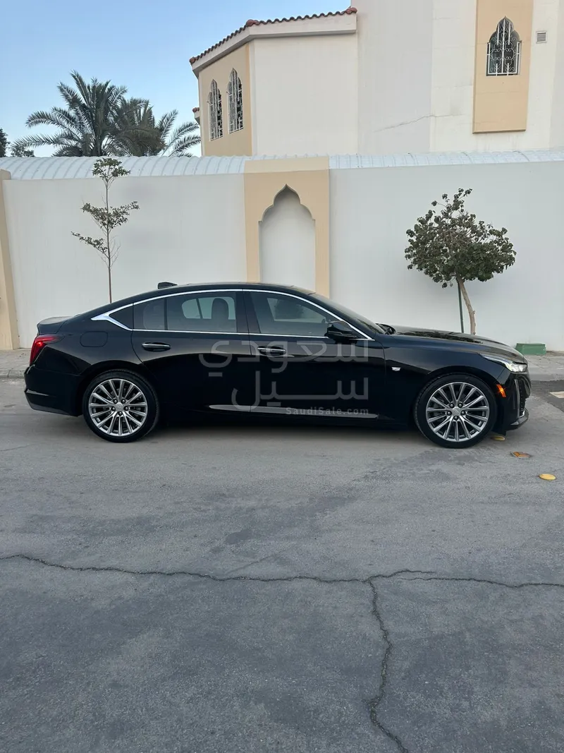 2020 كاديلاك سي تي 5