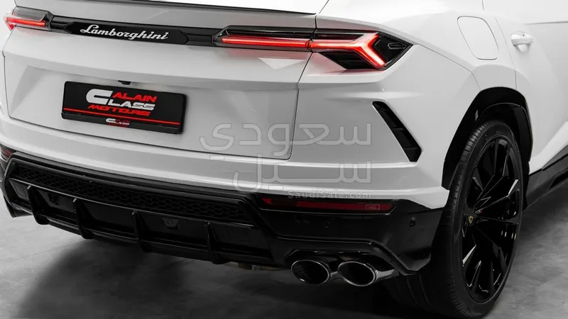 2021 لمبرجيني اوروس