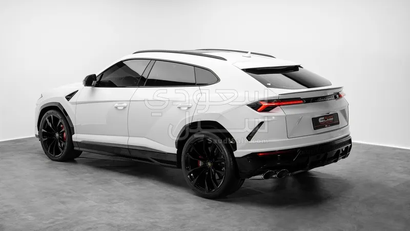 2021 لمبرجيني اوروس