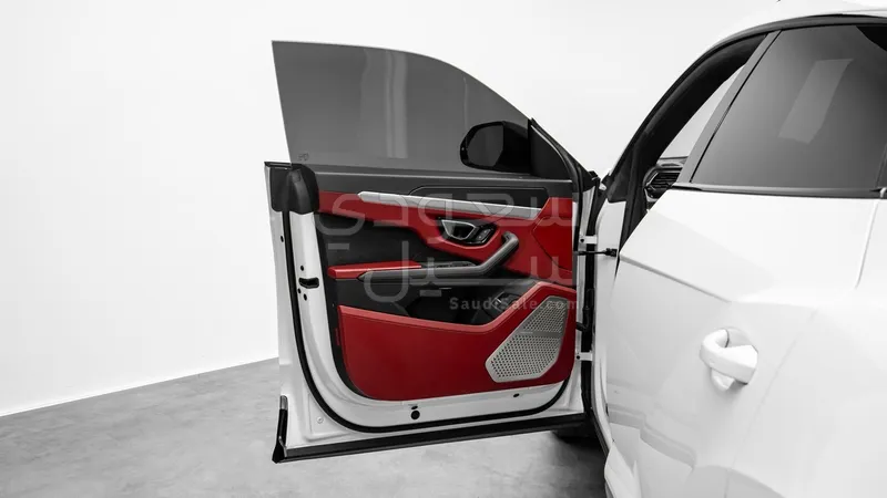 2021 لمبرجيني اوروس