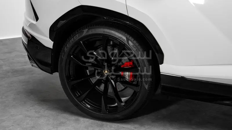 2021 لمبرجيني اوروس