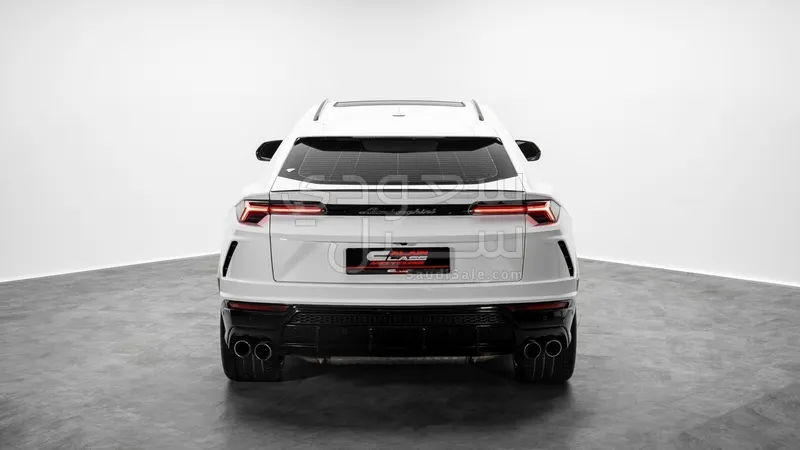 2021 لمبرجيني اوروس