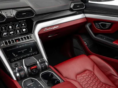 2021 لمبرجيني اوروس