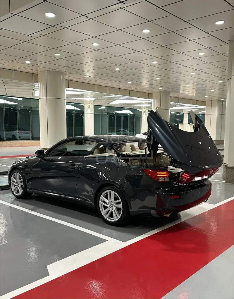 2010 لكزس آي إس 300 سي