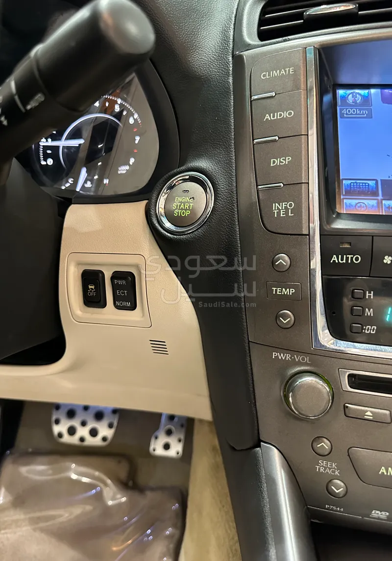 2010 لكزس آي إس 300 سي