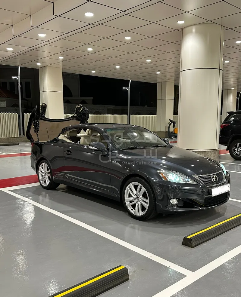 2010 لكزس آي إس 300 سي