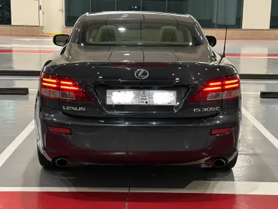 2010 لكزس آي إس 300 سي