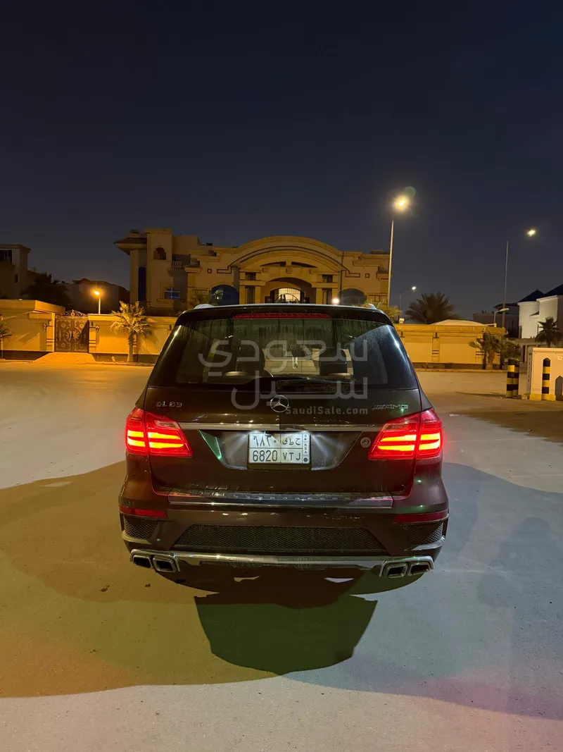 2013 مرسيدس - بنز جي إل 63 أي إم جي