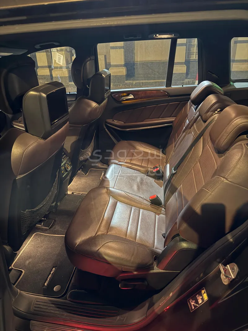 2013 مرسيدس - بنز جي إل 63 أي إم جي