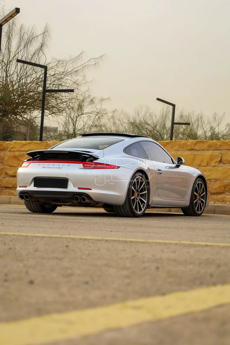 2014 بورش 911 كاريرا 4 اس
