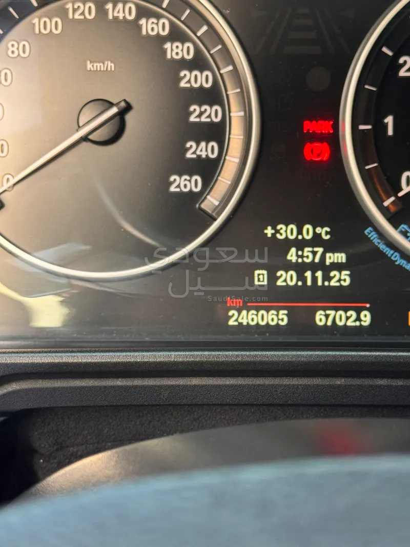 2013 بي ام دبليو الفئة الخامسة 530 أي