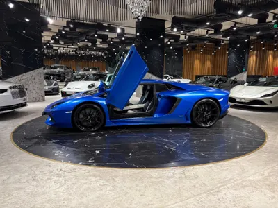 2015 لمبرجيني افنتادور ال بي-700-4