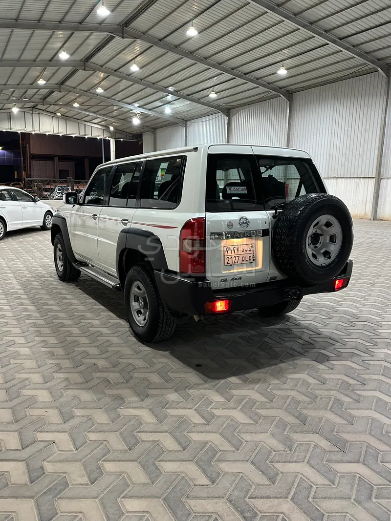 2020 نيسان باترول سفاري