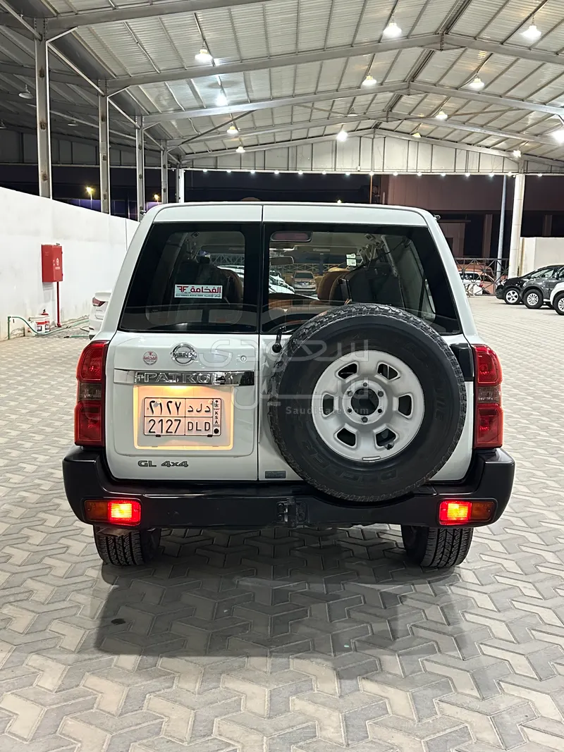 2020 نيسان باترول سفاري