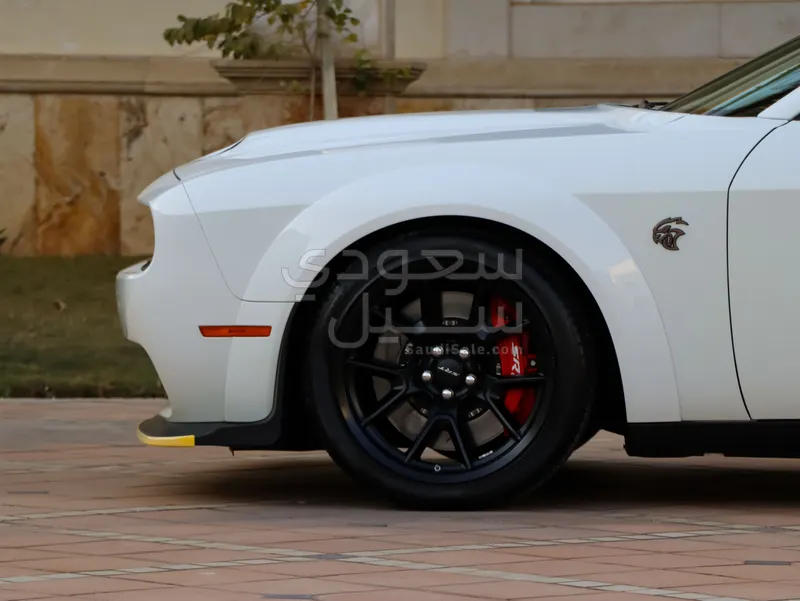 2022 دودج تشالنجر هيلكات رد اي