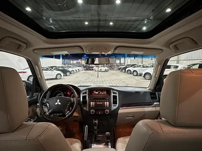 2015 متسوبيشي باجيرو