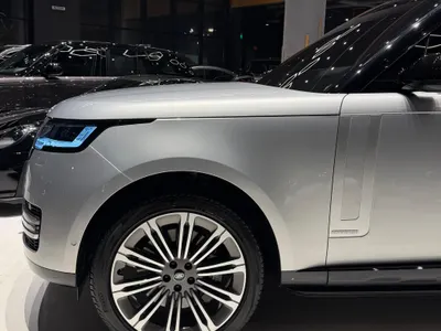 2023 لاند روفر رينج روفر اوتوبيوغرافي