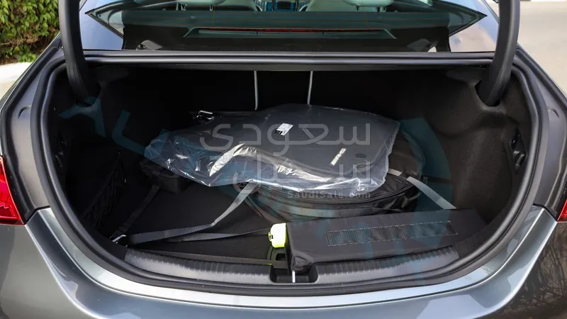 2026 مرسيدس - بنز سي 200 أي إم جي