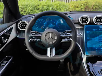 2026 مرسيدس - بنز سي 200 أي إم جي