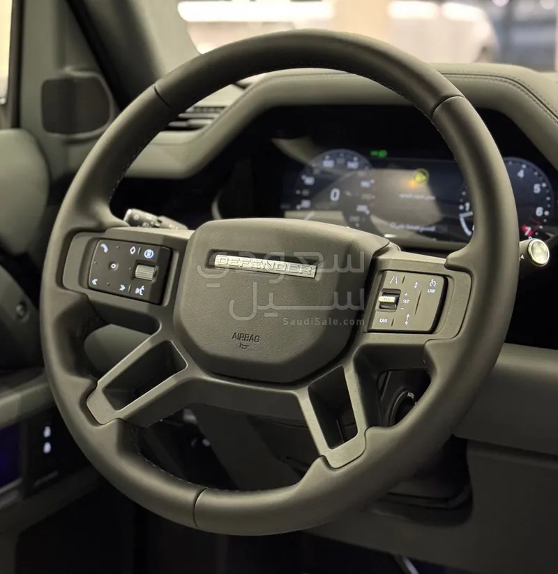 2026 لاند روفر ديفيندر اكس داينمك