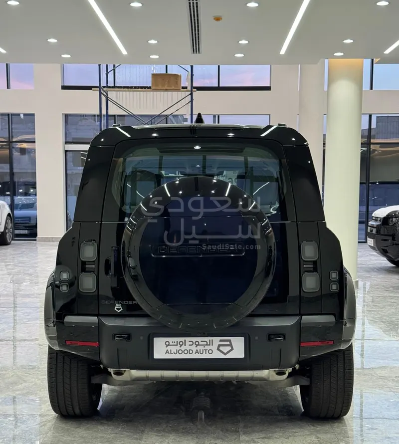 2026 لاند روفر ديفيندر اكس داينمك