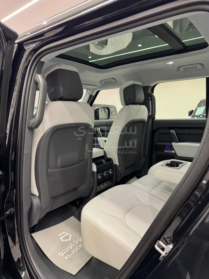 2026 لاند روفر ديفيندر اكس داينمك