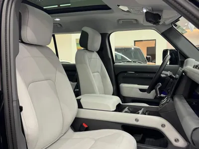 2026 لاند روفر ديفيندر اكس داينمك