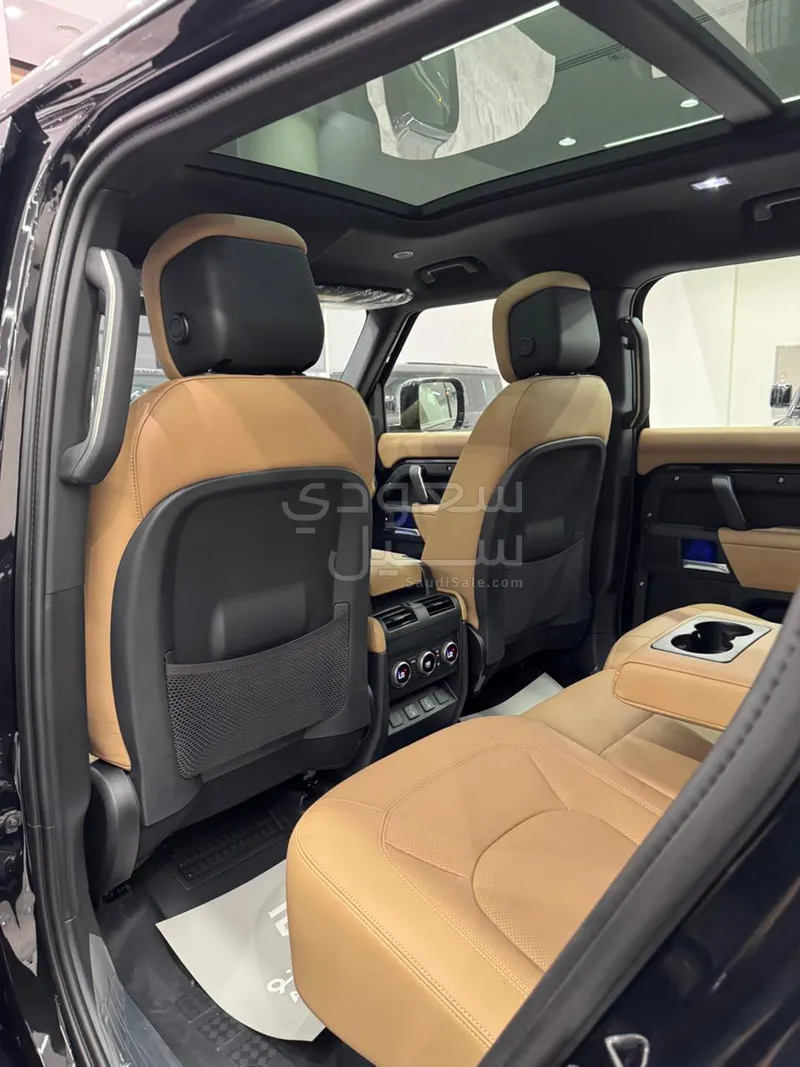 2026 لاند روفر ديفيندر اكس داينمك