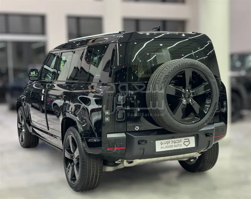 2026 لاند روفر ديفيندر اكس داينمك