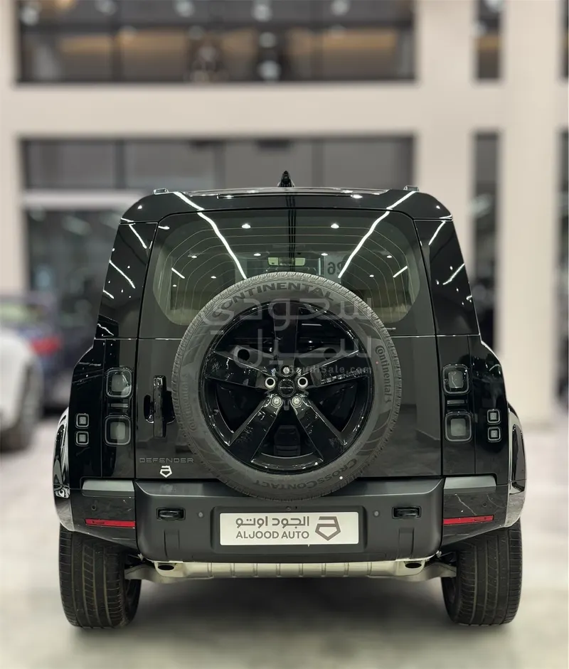 2026 لاند روفر ديفيندر اكس داينمك