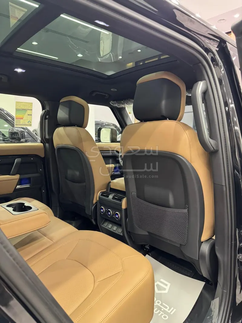 2026 لاند روفر ديفيندر اكس داينمك