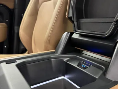 2026 لاند روفر ديفيندر اكس داينمك