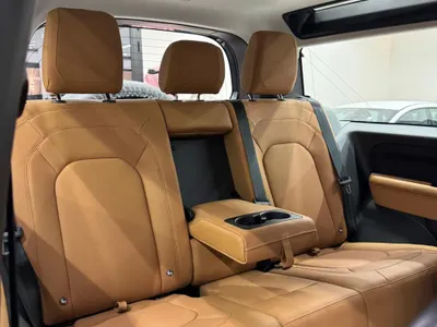 2024 لاند روفر ديفيندر 90