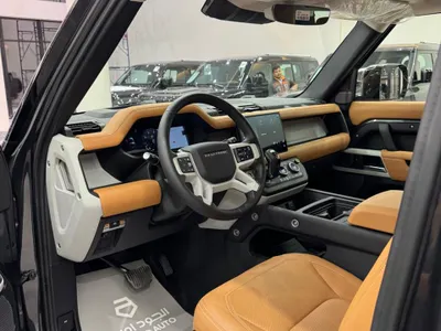 2024 لاند روفر ديفيندر 90