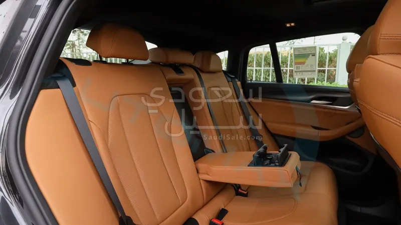 2025 بي ام دبليو الفئة اكس 4 ام كت