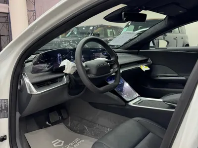 2024 لوسيد اير بيور