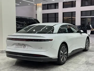 2024 لوسيد اير بيور