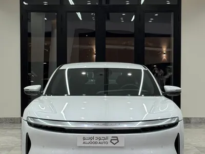 2024 لوسيد اير بيور