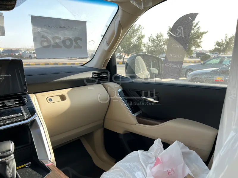 2026 تويوتا لاند كروزر جي اكس ار