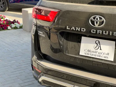 2026 تويوتا لاند كروزر جي اكس ار