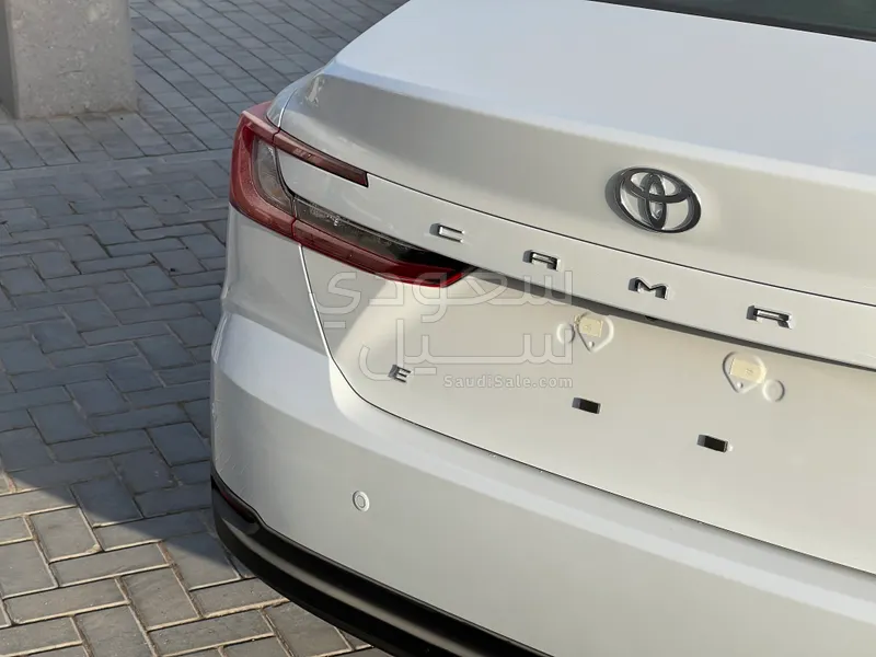 2025 تويوتا كامري