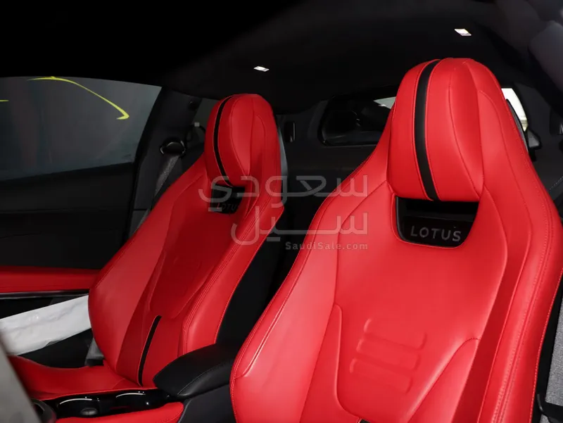 2025 لوتس اميرا فرست ادشن