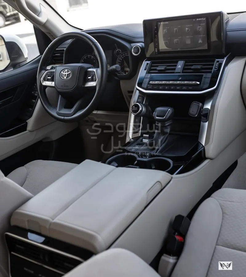 2023 تويوتا لاند كروزر جي اكس ار