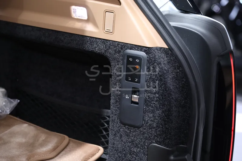 2025 Land Rover Range Rover SV Autobiography