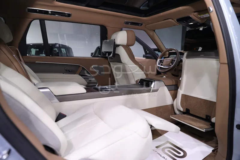 2025 Land Rover Range Rover SV Autobiography