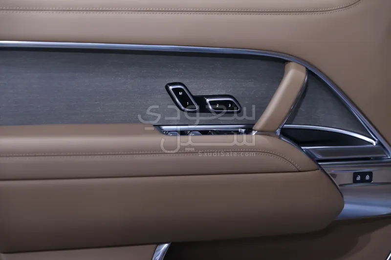 2025 Land Rover Range Rover SV Autobiography