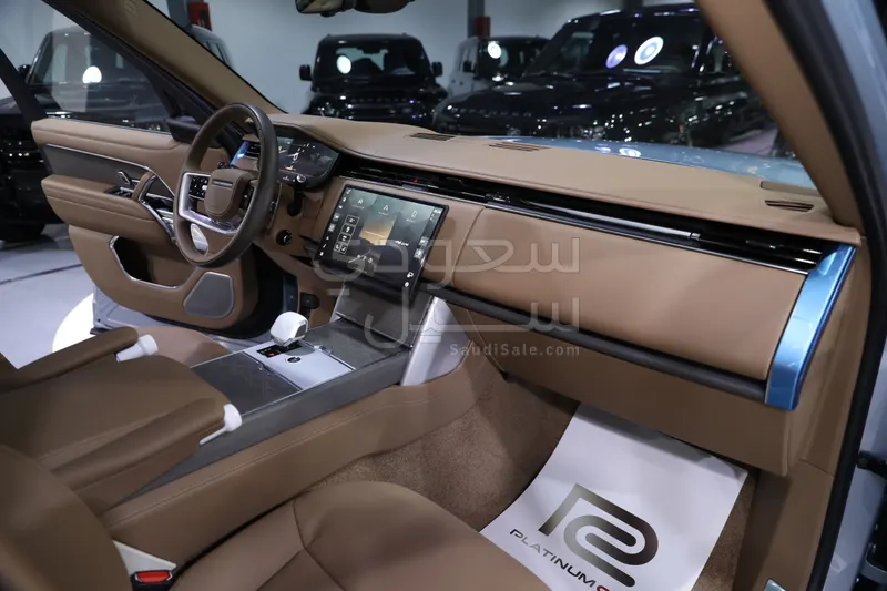 2025 Land Rover Range Rover SV Autobiography