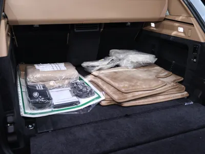 2025 Land Rover Range Rover SV Autobiography