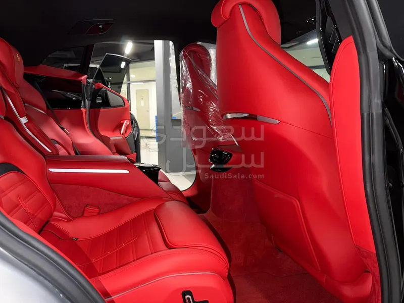 2025 فيراري بوروسانجوي